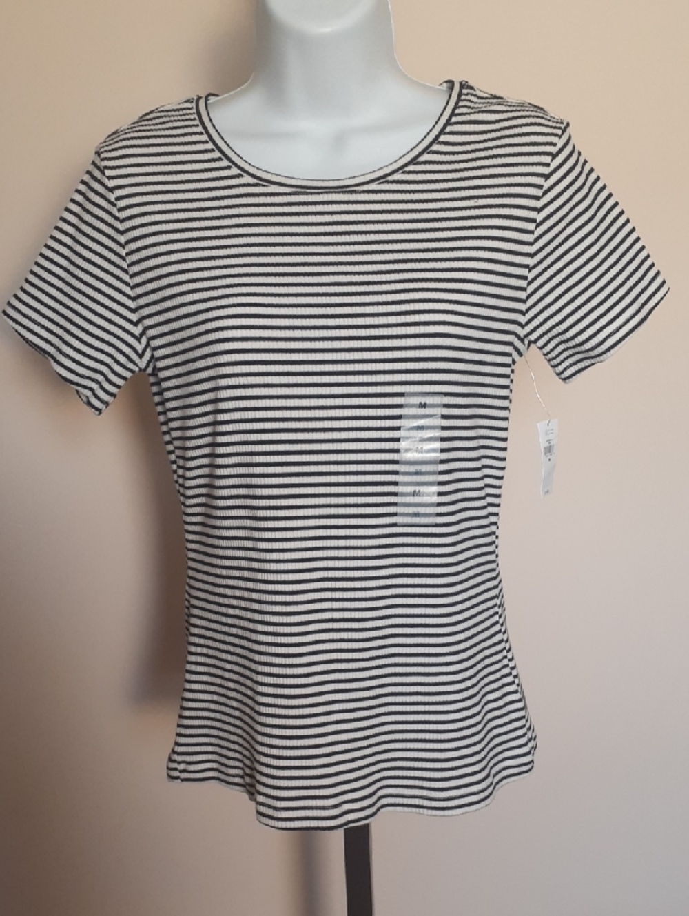 Old Navy Black & White Striped Short Sleeve Tee - Sz M